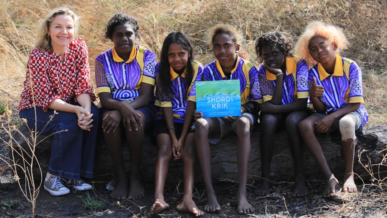 ILF ambassador Justine Clarke, pictured with kids from Barunga in the NT, is another big name in the ILD program. Picture: supplied/Indigenous Literacy Foundation