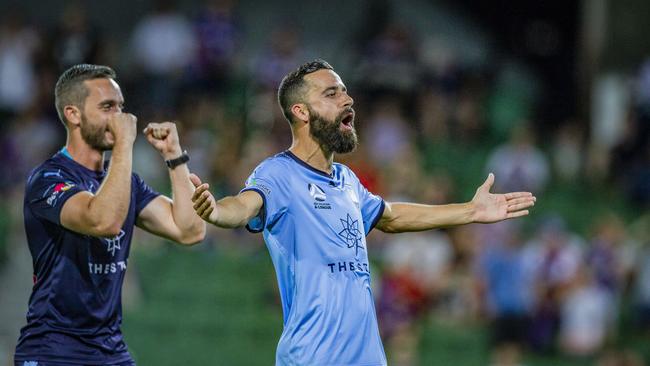 Alex Brosque for Sydney FC heckles the crowd after Sydney's win during the Round 9 A-League match between Perth Glory and Sydney FC at NIB Stadium in Perth. Picture: AAP