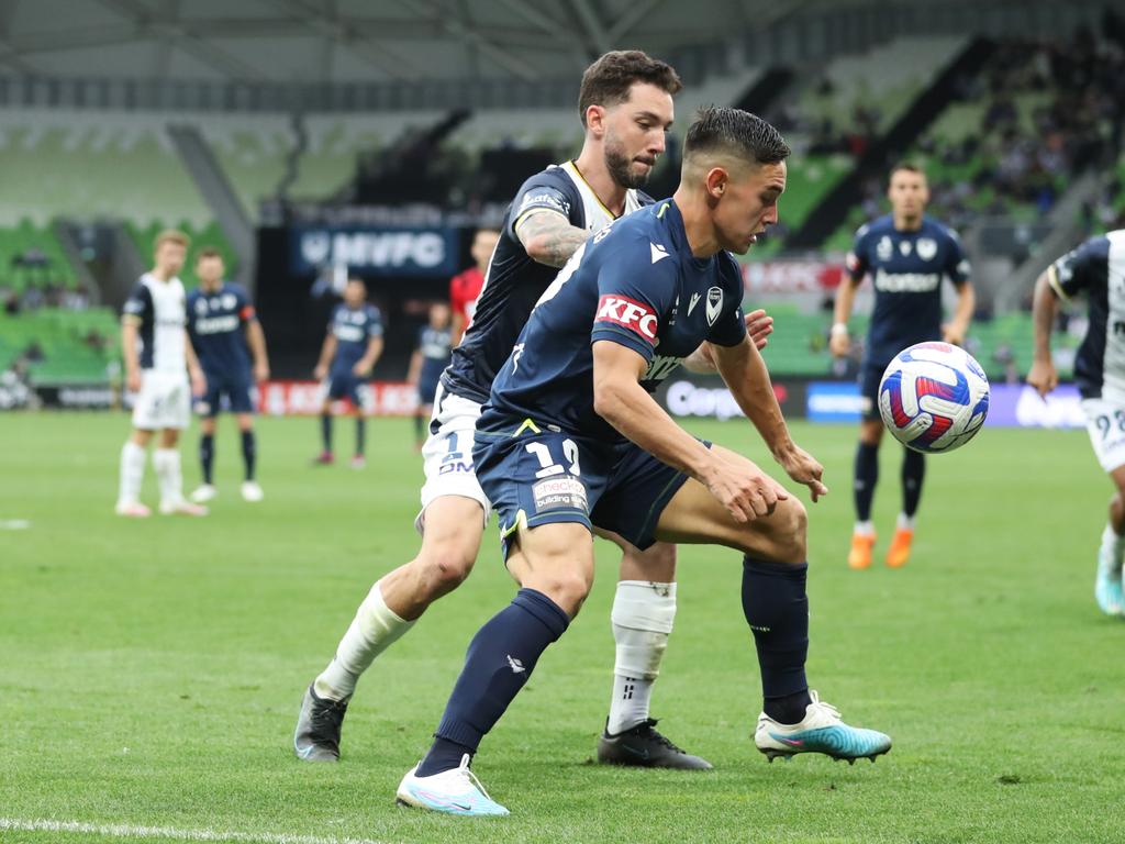 Fernando Romero (front) is leaving Melbourne Victory/. Picture: Mackenzie Sweetnam/Getty Images