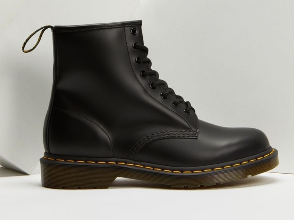 Dr Martens Unisex 1460 Smooth 8-Eye Boots