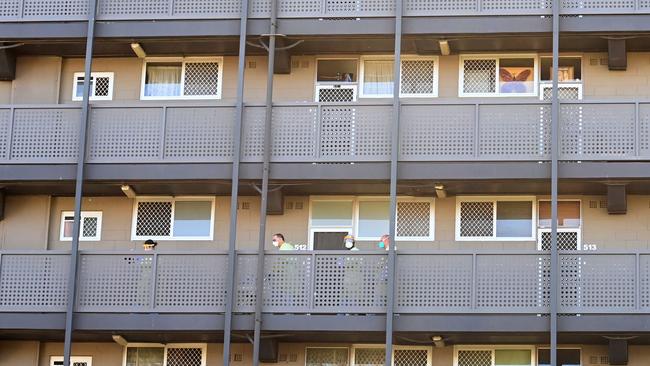 People stuck in lockdown in Sydney. Picture: NCA NewsWire / Jeremy Piper