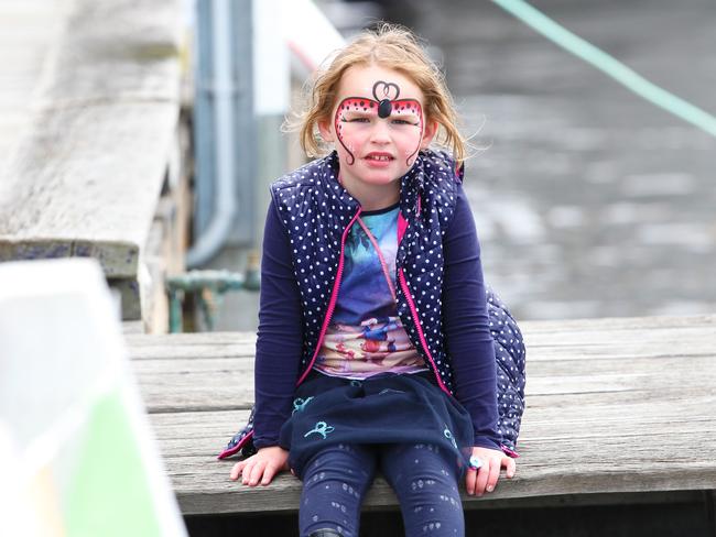 Enjoying the day at the Seafarers Festival at the Bellerive Boardwalk. Picture: MATT THOMPSON