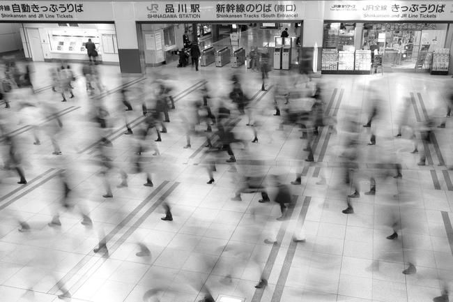 2014 National Geographic Photography Contest ... Honorable Mention Places Photo: “Tokyo – Shinagawa Station”. I was up at an ungodly hour to make it to the Tsukiji Fish Market, in Tokyo. With so many amazing things to see in the city, I had hardly slept, and managed to get off at the wrong station. Wave after wave of people kept coming through the station passageway. I spied a coffee shop with a vantage point and managed to snap a free shots, camera resting on the ledge. After the caffeine kicked in, I was ready to brave the river of people... Location: Shinagawa Station, Tokyo, Japan. Picture: Peter Franc / National Geographic 2014 Photo Contest