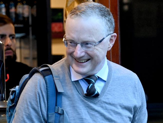 SYDNEY, AUSTRALIA - NewsWire Photos JULY 25, 2022: Philip Lowe, the Governor of the Reserve Bank of Australia buys some lunch before heading to the office in Sydney., Picture: NCA NewsWire / Jeremy Piper