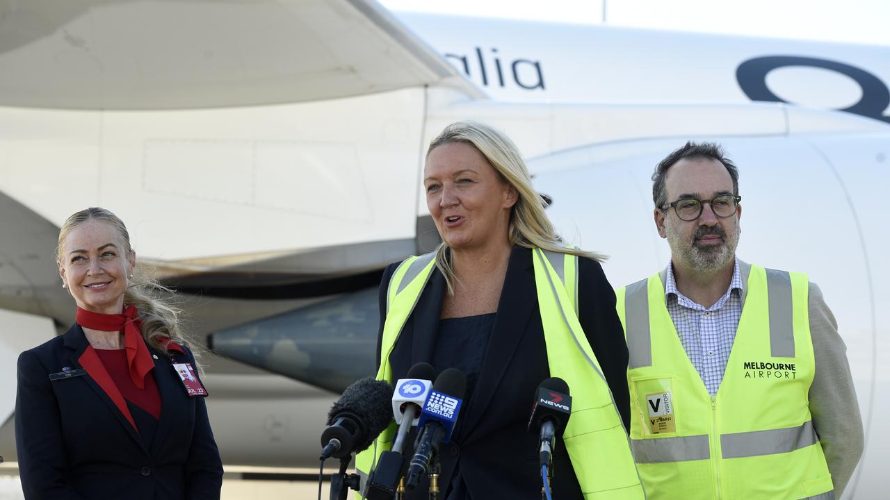 Qantas chief customer officer Stephanie Tully (middle) said the problem would be fixed. Picture: Andrew Henshaw