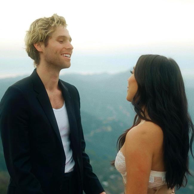 Luke Hemmings proposes to his partner Sierra Deaton. Picture: Instagram