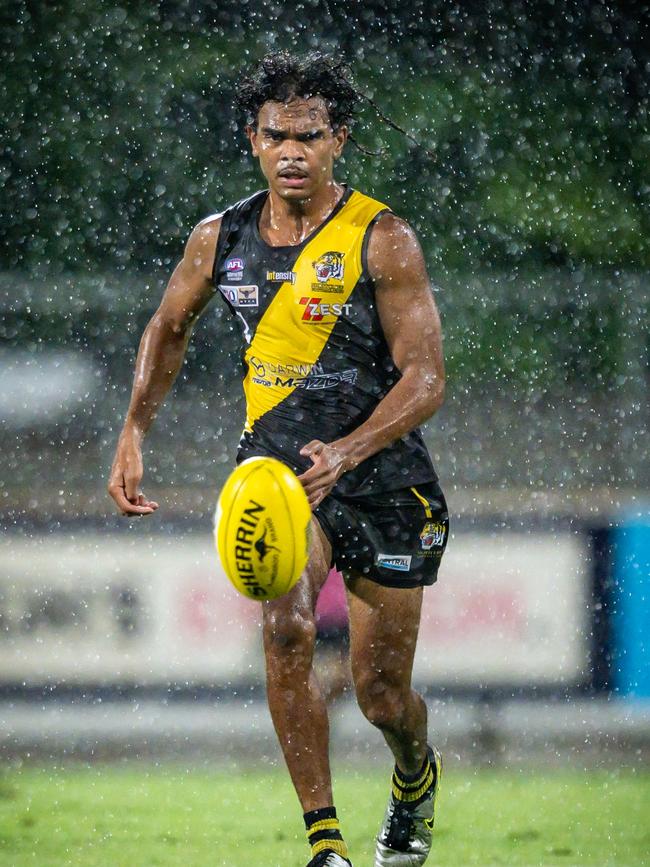 Adrian Scott playing for the Nightcliff Tigers in the 2024-25 NTFL season. Picture: Patch Clapp / AFLNT Media