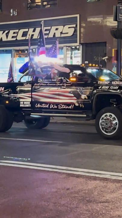 Trump 'tractors' on Fifth Avenue in New York