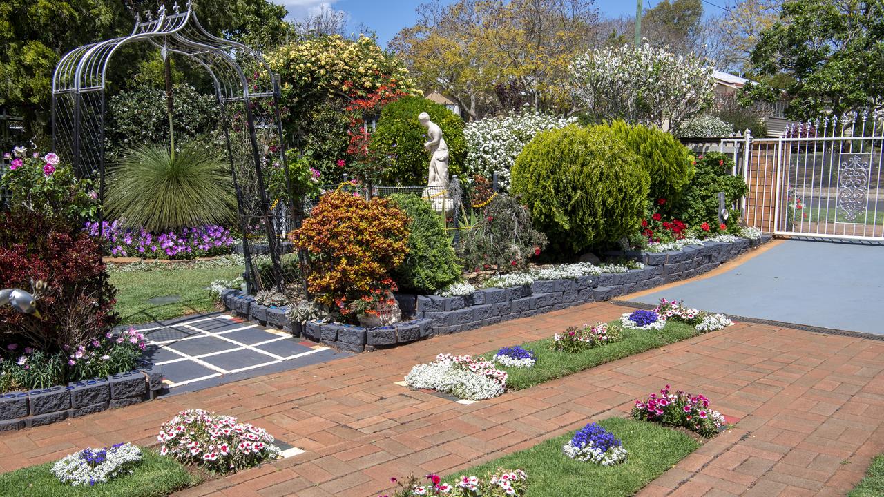 The garden of Les and Fae Stephson, 161 Perth St Toowoomba. 2020 Garden for Good. Wednesday. 23rd Sep 2020