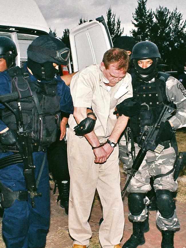 Head of the Sinaloa Cartel Hector Palma Salazar, alias "El Gero", being arrested in Mexico in 2007.