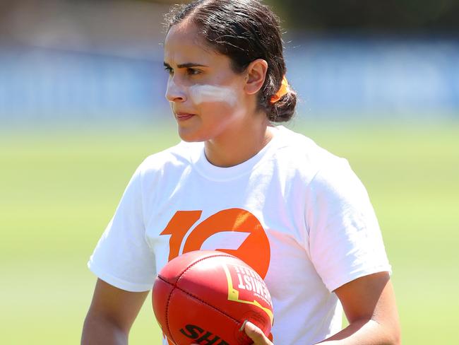 MELBOURNE, AUSTRALIA - JANUARY 23: Haneen Zreika of the Giants warms up during the round three AFLW match between the North Melbourne Kangaroos and the Greater Western Sydney Giants at Arden Street Ground on January 23, 2022 in Melbourne, Australia. (Photo by Kelly Defina/Getty Images)