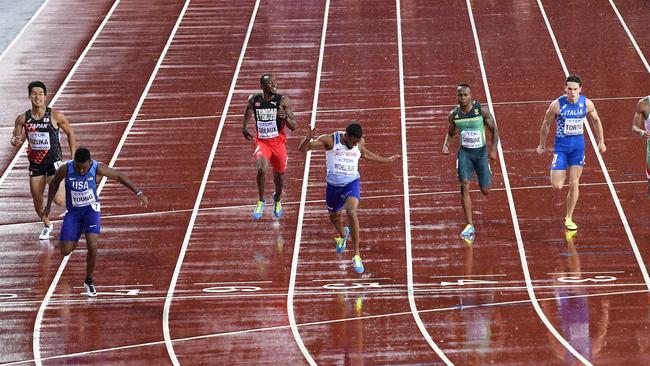 Isaac Makwala qualifies for 200m final after solo time-trial | The ...