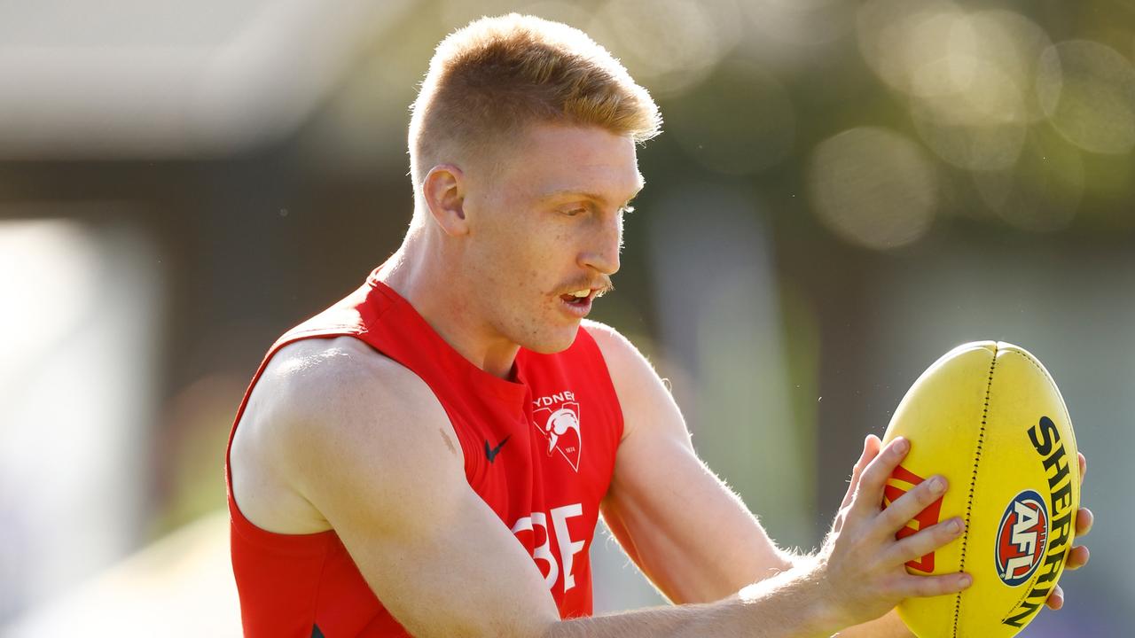 Matt Roberts is back on the SuperCoach radar after switching to halfback. Picture: Michael Willson/AFL Photos via Getty Images