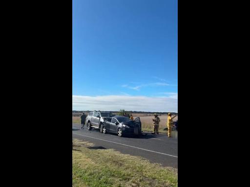 Multi-car smash on Barwon Heads Rd in Connewarre