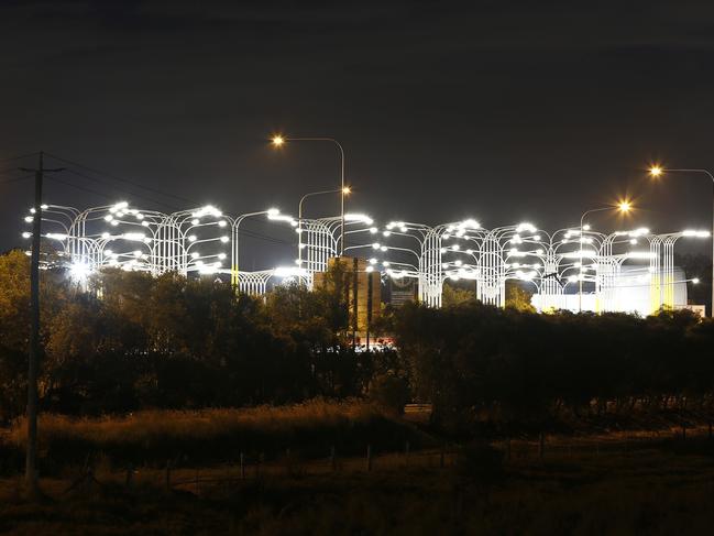 M1 lights. (AAP Image/Josh Woning)