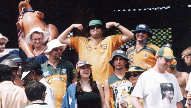 Australian sports fan Warren Livingstone – founder of sports fan organisation The Fanatics, pictured in 2002.