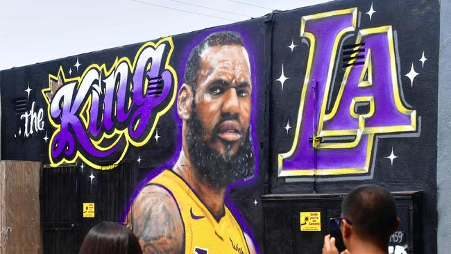 The LeBron James Lakers mural has officially been covered up.