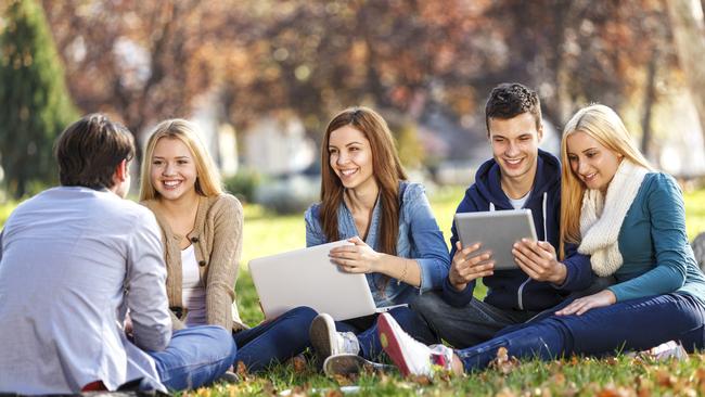 A new report by Year13 highlights the growing divide in preferences for university learning.