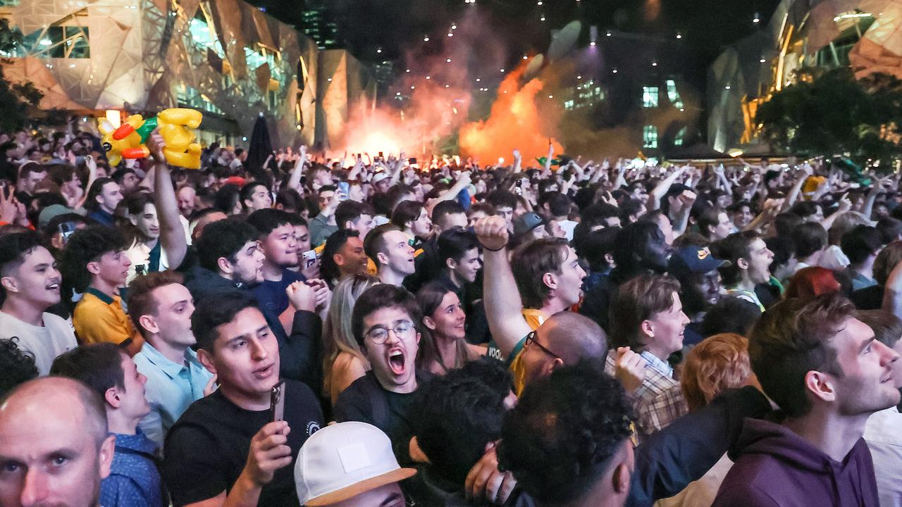 World Cup In Qatar Australian Socceroos Fans In Federation Square Go Viral After Epic