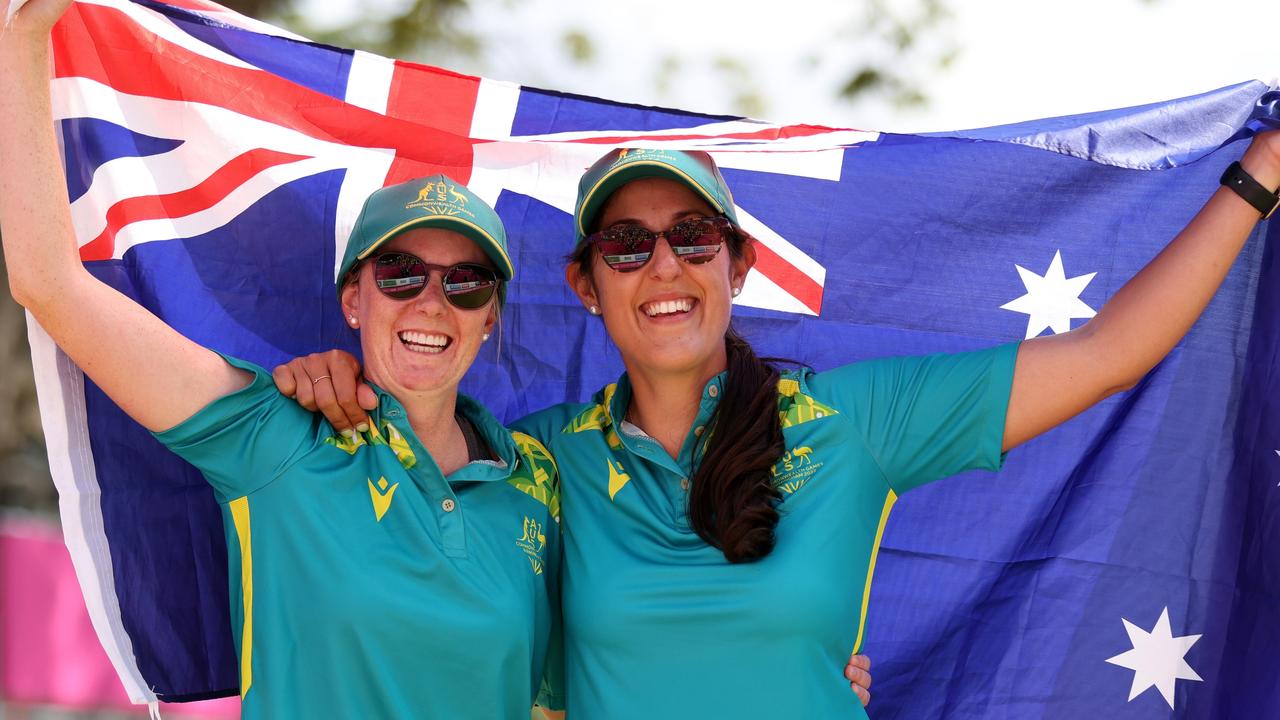 Ellen Ryan and Kristina Krstic after their pairs gold.