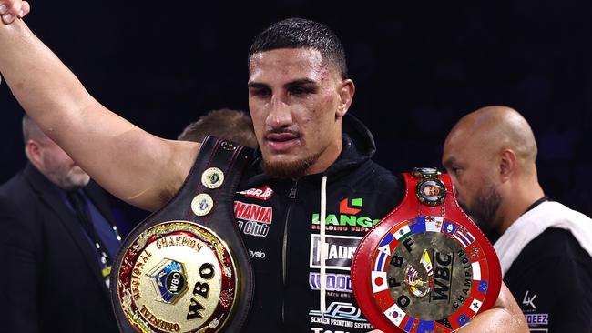 BRISBANE, AUSTRALIA - NOVEMBER 04: Justis Huni celebrates winning against Kiki Toa Leutele at Nissan Arena on November 04, 2022 in Brisbane, Australia. (Photo by Chris Hyde/Getty Images)