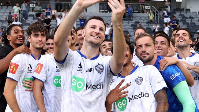 Auckland FC players celebrate their win. Photo: Brendon Thorne/Getty Images.