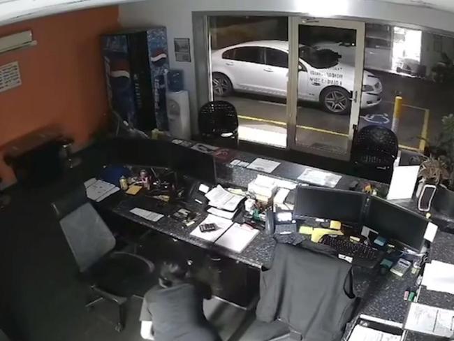Alleged thief targets mechanic