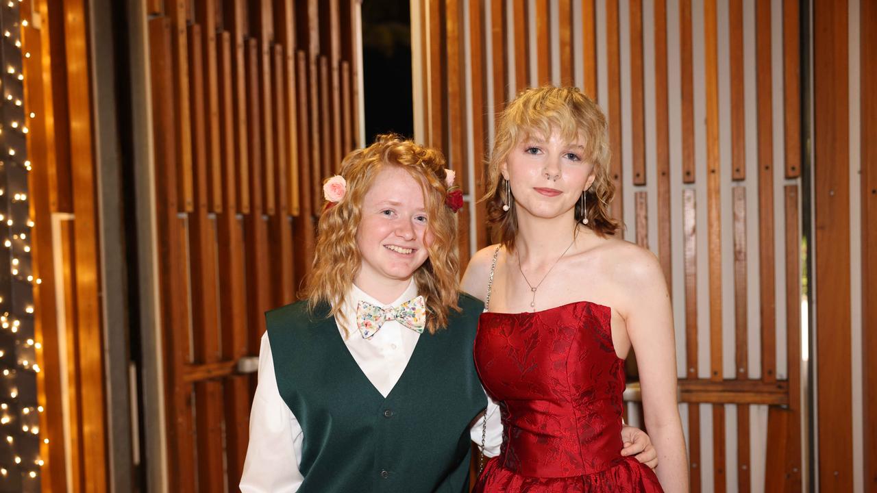 Raya Enoch and Simone McGregor at the Varsity College Formal at Seaworld Conference Centre. Picture, Portia Large.