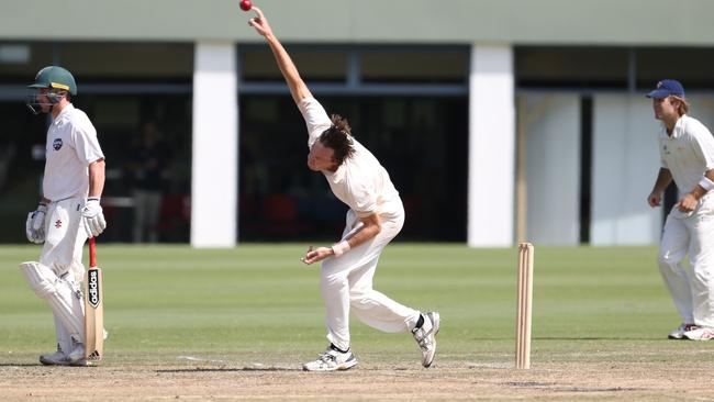 Ringwood fast bowler Michael Topp. Picture: Stuart Milligan