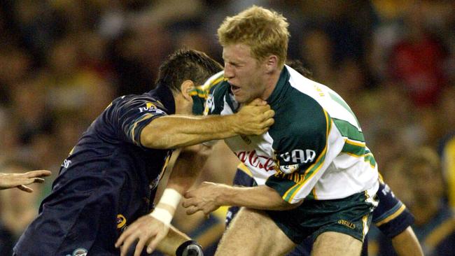Australia and Ireland played out a spiteful 2005 series.