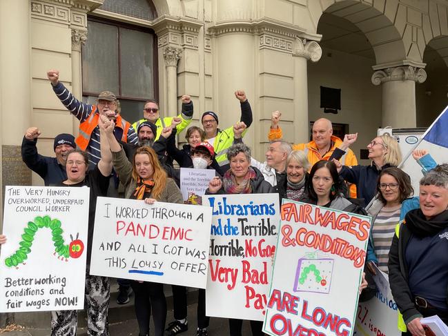 Council workers take pay fight to the streets