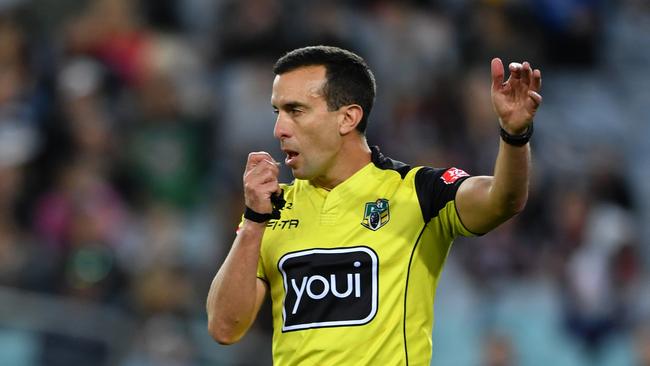 Referee Matt Cecchin during the Elimination Final between the Penrith Panthers and the Warriors in Week 1 of the NRL Finals Series at ANZ Stadium in Sydney, Saturday, September 8, 2018. (AAP Image/Joel Carrett) NO ARCHIVING, EDITORIAL USE ONLY