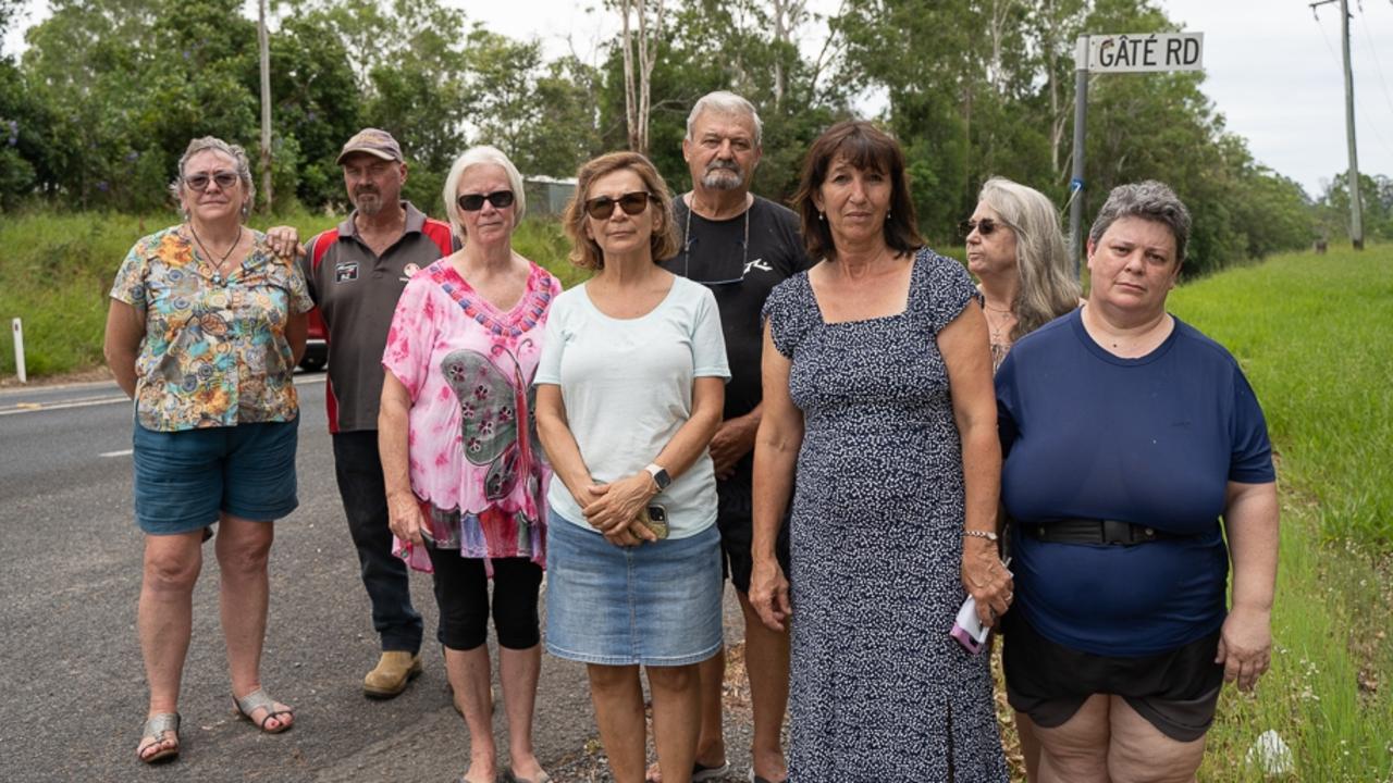 Residents congregated on Gate Rd and Tin Can Bay Road to express their ongoing concerns of the 10km stretch between Kin Kin Rd and Wilson’s Pocket Rd. Marian Dunchue, Robert Sawtell, Philippa Star, Tirtzah Townsend, Nigel Dunchue, Lee Garrels, Loretta Mills and Bronwyn Evans.