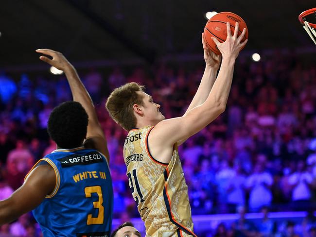 Sam Waardenburg led the scoring for the Taipans with 24 points. Picture: Albert Perez/Getty Images