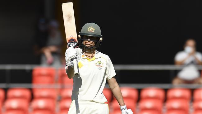 The moment Ellyse Perry brought up her fourth straight half-century. Photo by Albert Perez/Getty Images