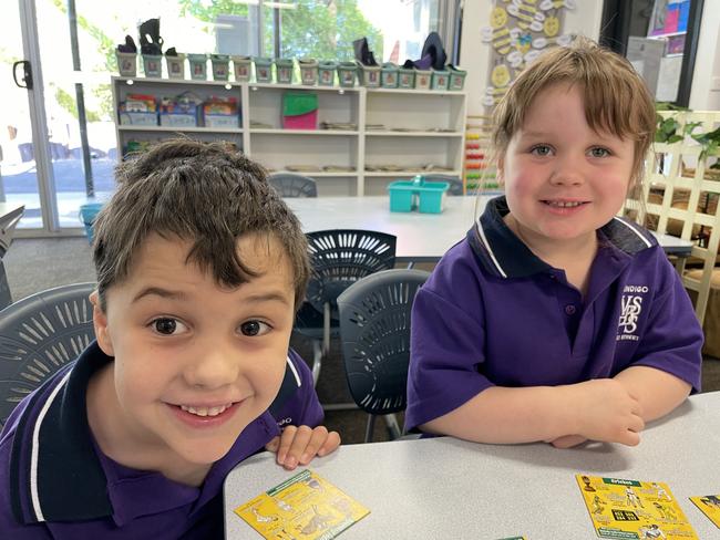 Preppies Sydney Cunningham and Lily Godfrey at Bendigo Violet Street Primary School. Picture: Gianni Francis.