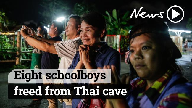 First schoolboys freed from Thai cave