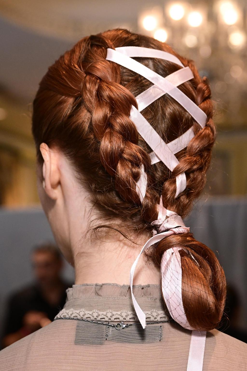 The 19 Best Hair Barrettes to Clip Up Your Revenge Bangs