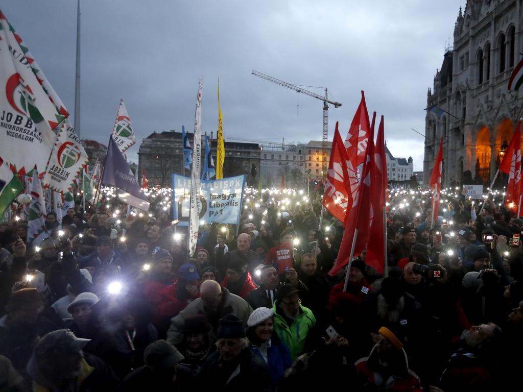 Hungary: Thousands Of Protesters Rally Against ‘slave Law’ | News.com ...