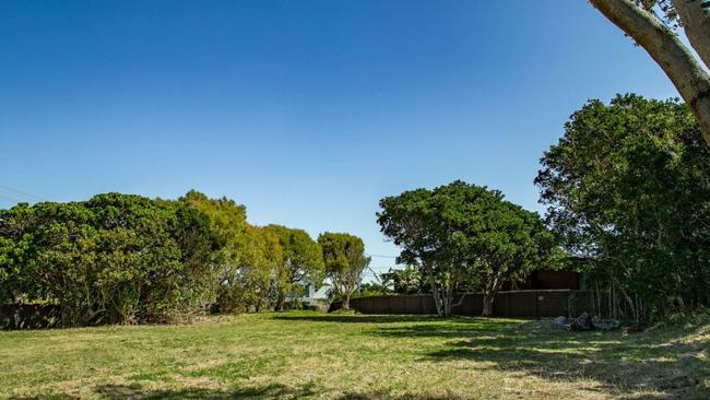 John Cornell and Delvene Delaney list the last of their beachfront Byron Bay landLots 7, 8 & 9 Border Street, Byron Bay, NSW 2481https://www.realestate.com.au/property-residential%20land-nsw-byron+bay-202502814