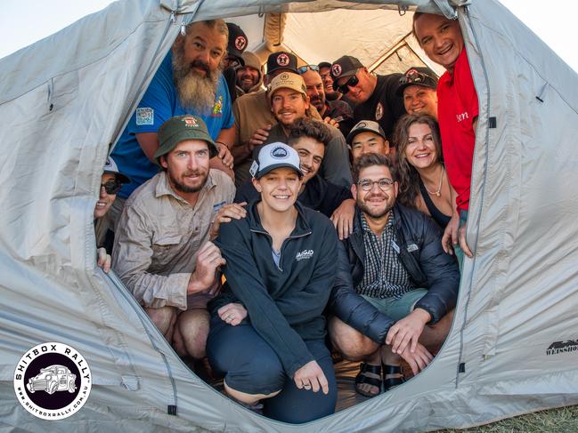 Day 7: Hughenden to Townsville — They’re all friends by the end of the week. Photo: BOX RALLIES