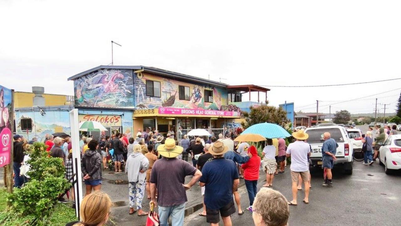 Brooms Head General Store new owners Nathan and Ros Brown Daily Telegraph