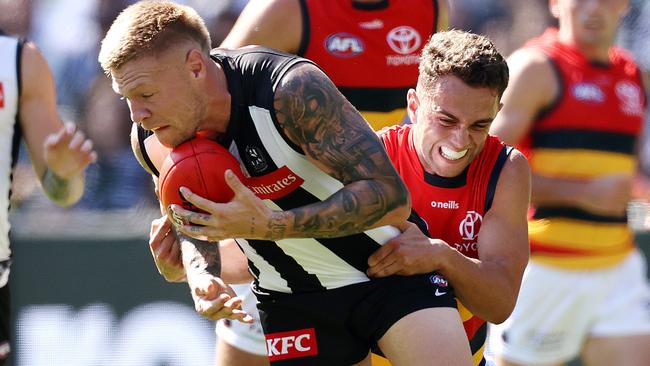 Ladder predictor: Can rising Crows jump Pies, Hawks?