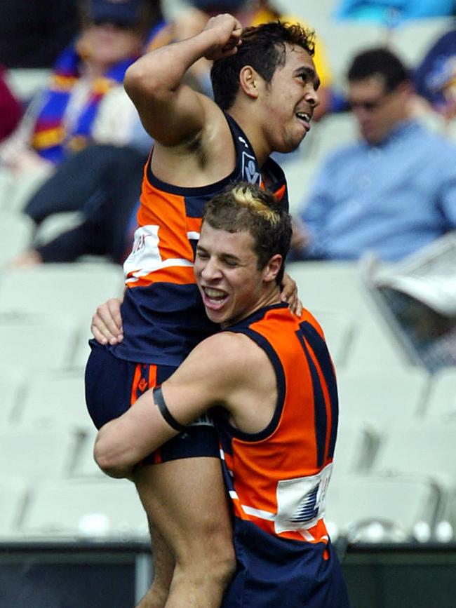 Eddie Betts celebrates a goal for Calder Cannons.