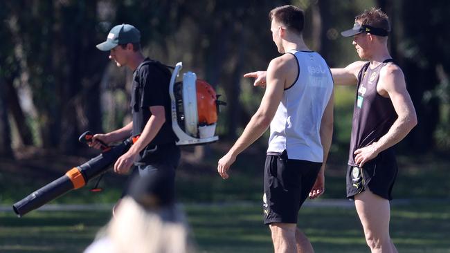 Jack Riewoldt gives the groundsman some advice at Richmond’s Gold Coast training base. Picture: Michael Klein