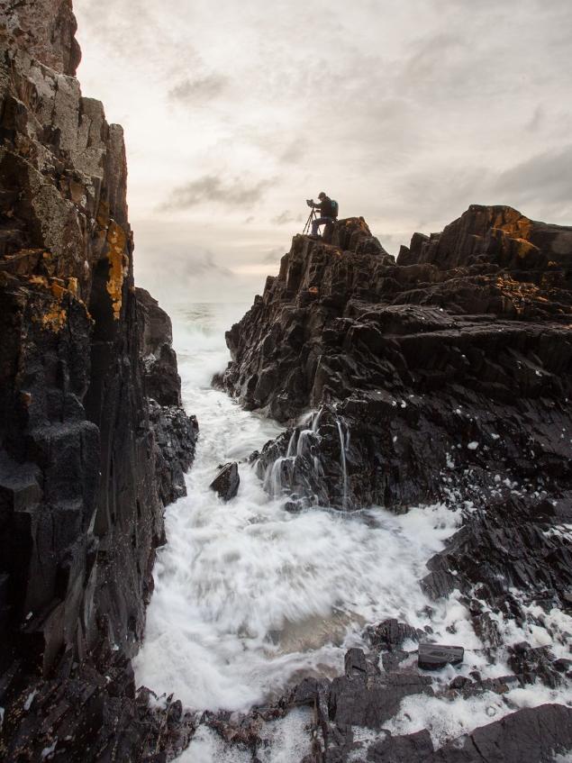 Photographer David Murphy, taking photos at Kings Rocks at Stanley. Picture: Chi-Keung Lee