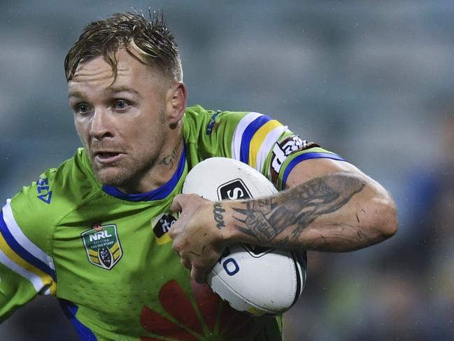 Blake Austin of the Raiders in action during the Round 6 NRL match between the Canberra Raiders and the Parramatta Eels at GIO Stadium in Canberra, Saturday, April 14, 2018. (AAP Image/Lukas Coch) NO ARCHIVING, EDITORIAL USE ONLY