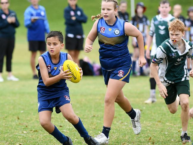 Garbutt Magpie Cup AFL carnival semi finals, St Anthony's Catholic College v Ryan Catholic College. Picture: Shae Beplate.