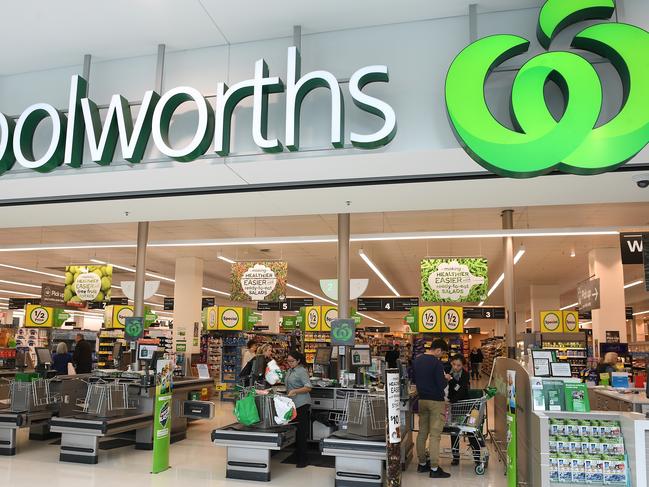 A general view of a Woolworths store at Double Bay in Sydney, Thursday, September 6, 2018. (AAP Image/Dan Himbrechts) NO ARCHIVING