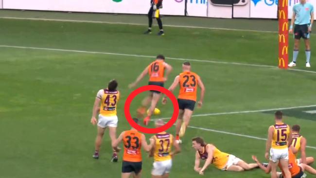 Brent Daniels had more time than he realised. Photo: Fox Footy.